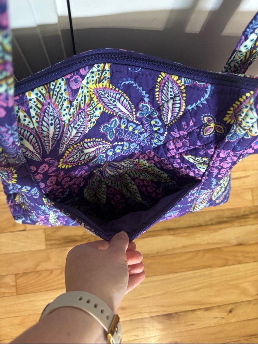 Vera Bradley Purple Floral Quilted Tote with Multicolor Leaf Pattern - Picture 4 of 9